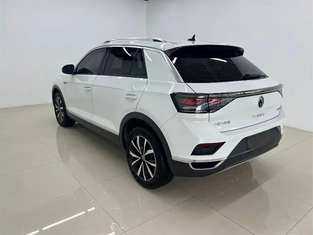 Volkswagen T-Roc 2023