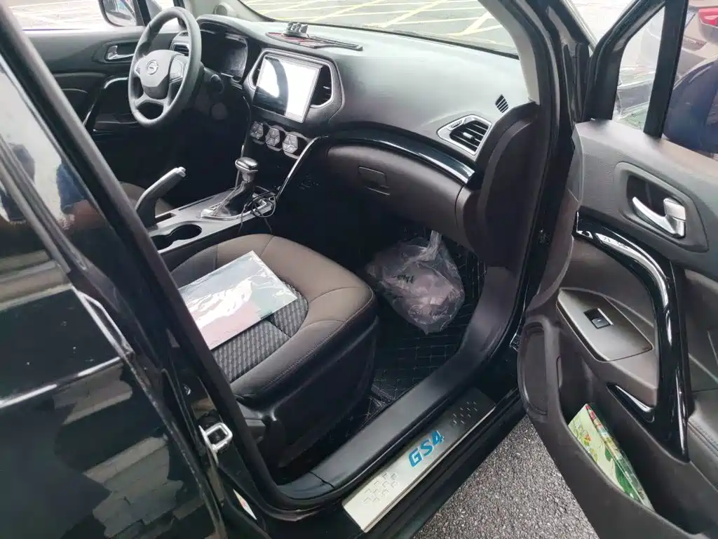 GAC Motor Trumpchi GS4 2015 — фото 22