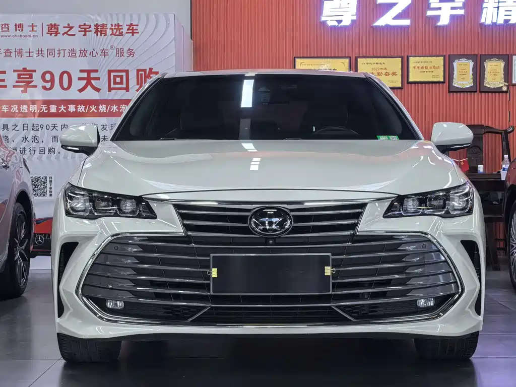 Toyota Avalon 2021 — фото 2