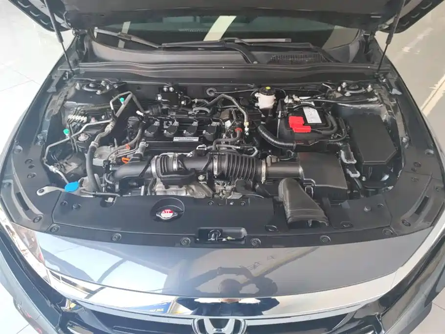 Honda Accord 2022 — фото 10