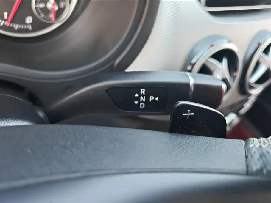 Mercedes-Benz B-Class 2015 — фото 16