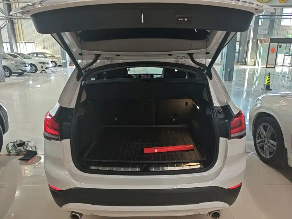BMW X1 2021 — фото 19