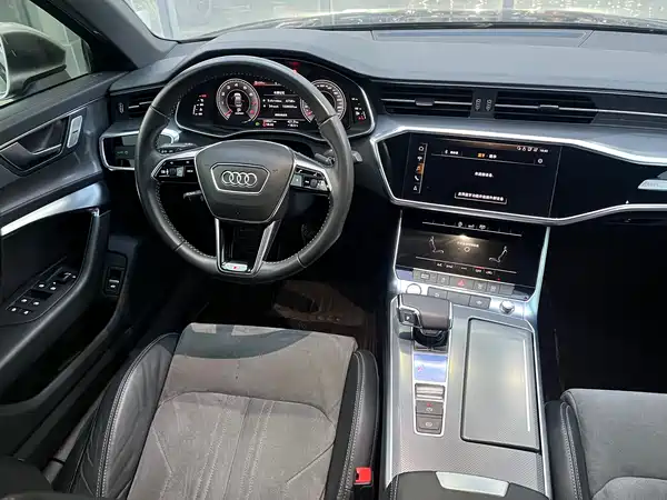 Audi A6L 2020