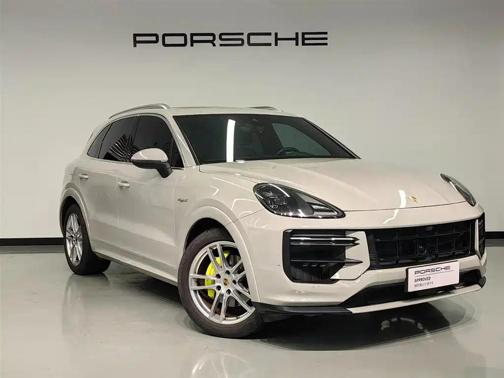 Porsche Cayenne Hybrid 2021 — фото 3