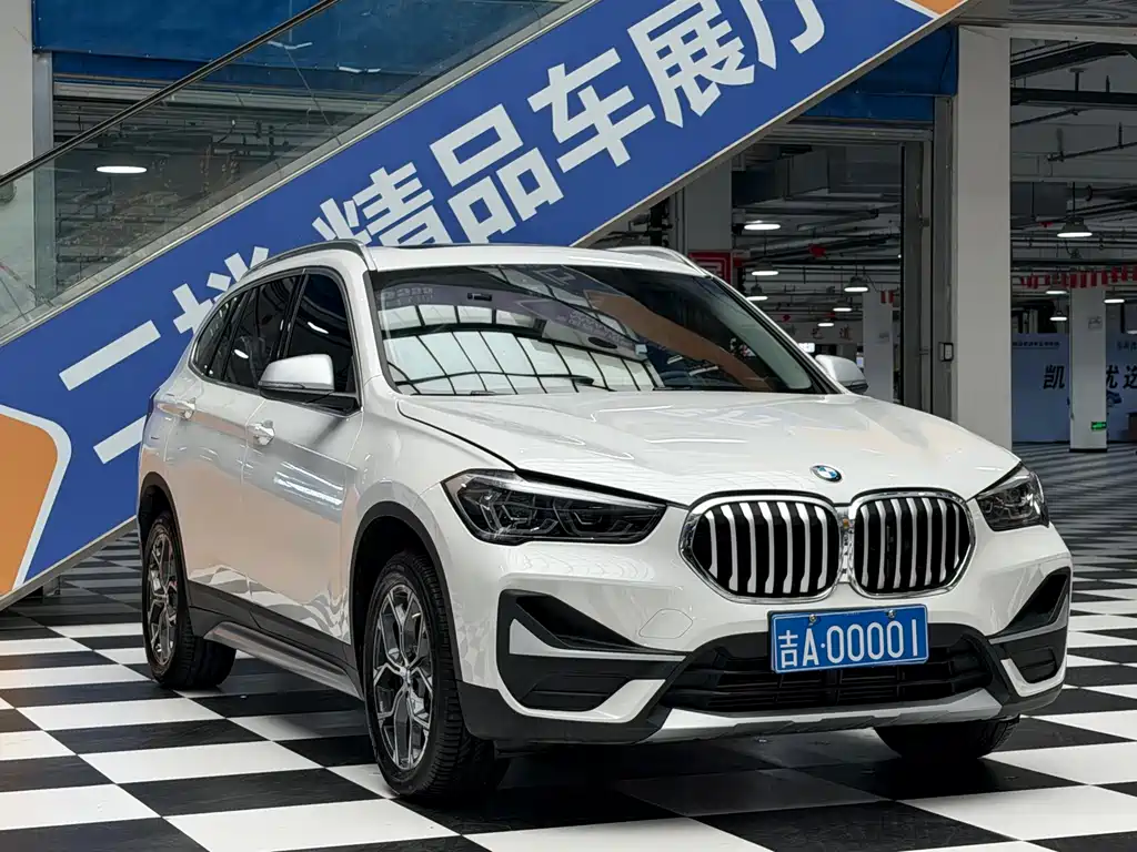 BMW X1 2023 — фото 3