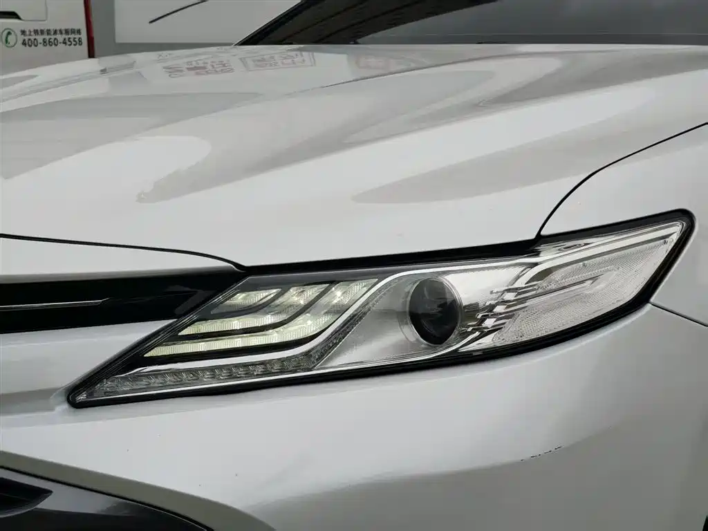 Toyota Camry 2019 — фото 7