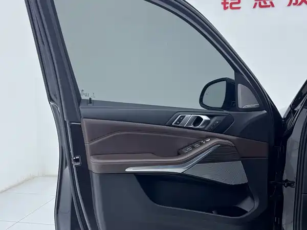 BMW X5 2022