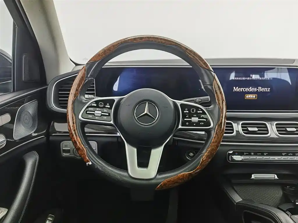 Mercedes-Benz GLE 2019 — фото 11