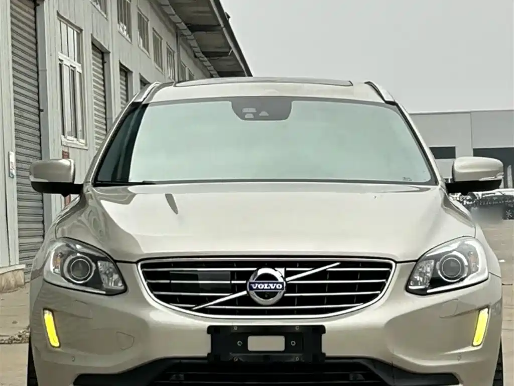 Volvo XC60 2017 — фото 8