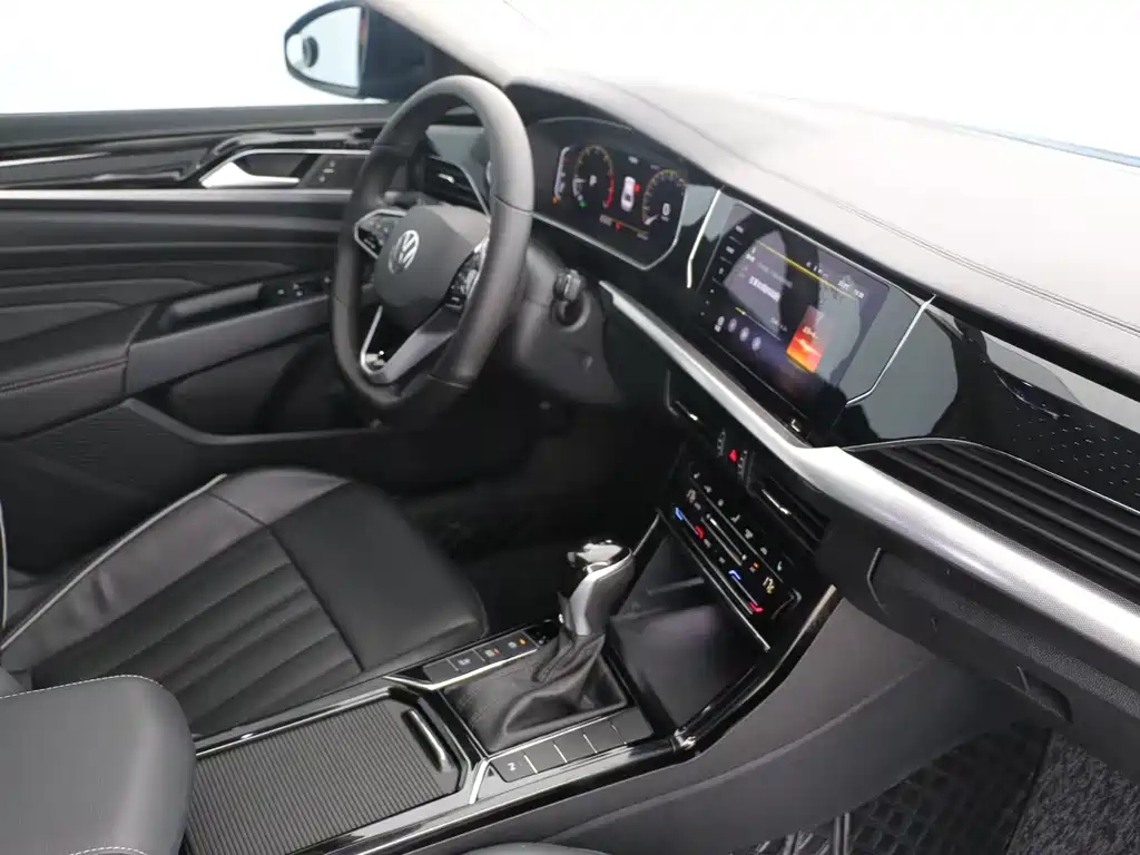 Volkswagen Passat 2023 — фото 10