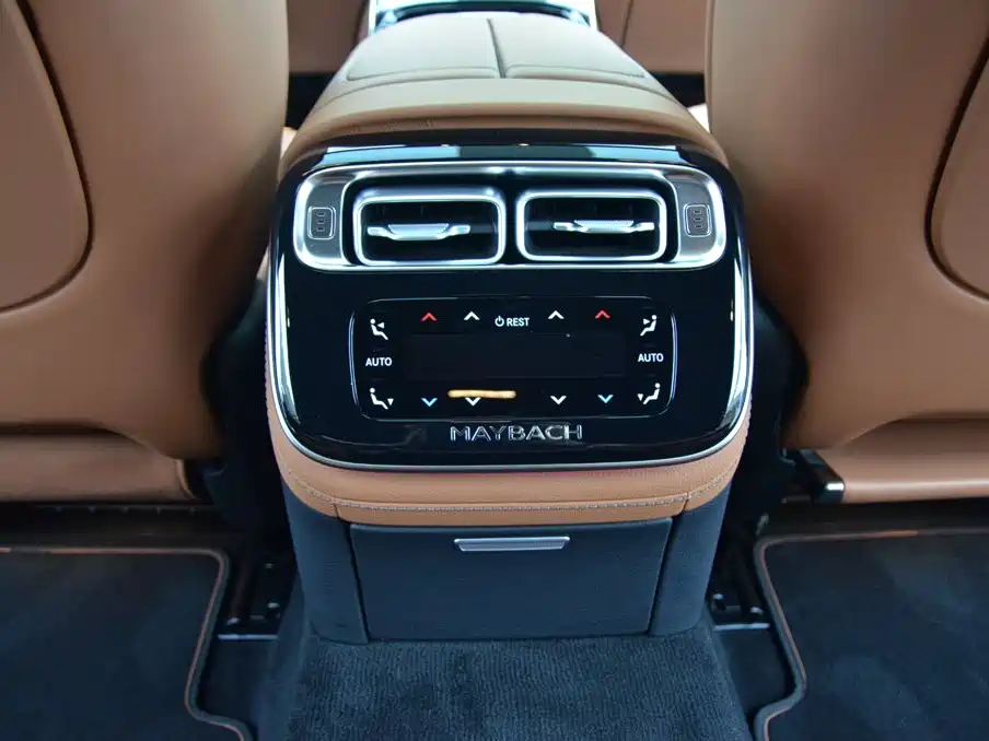 Mercedes-Benz Maybach S-Class 2025 — фото 11