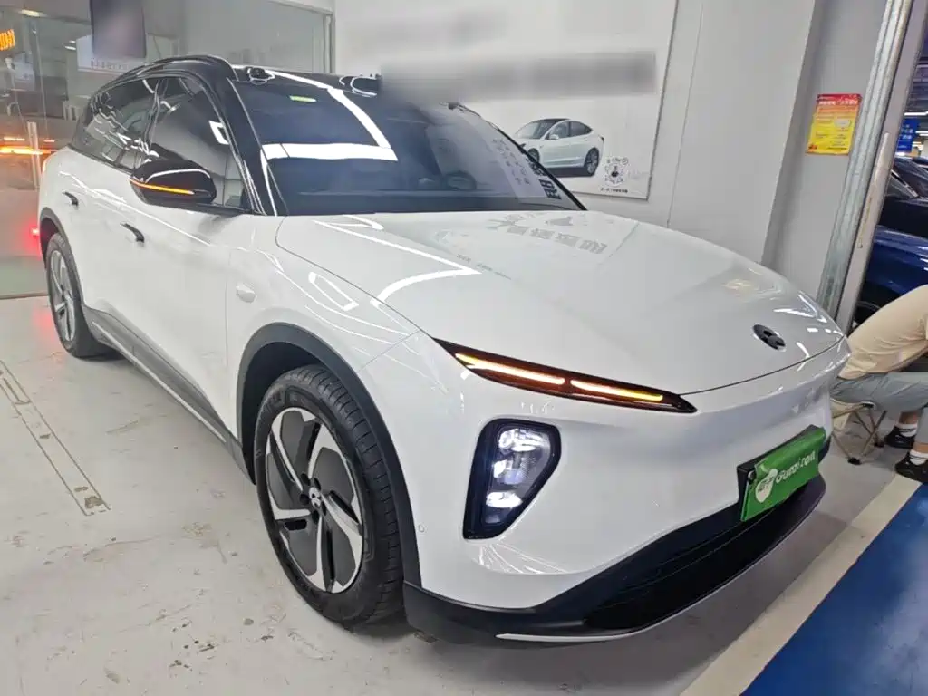 NIO ES6 2025