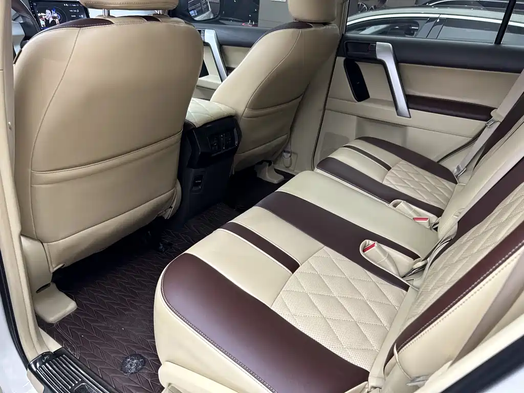 Toyota Prado 2018 — фото 15