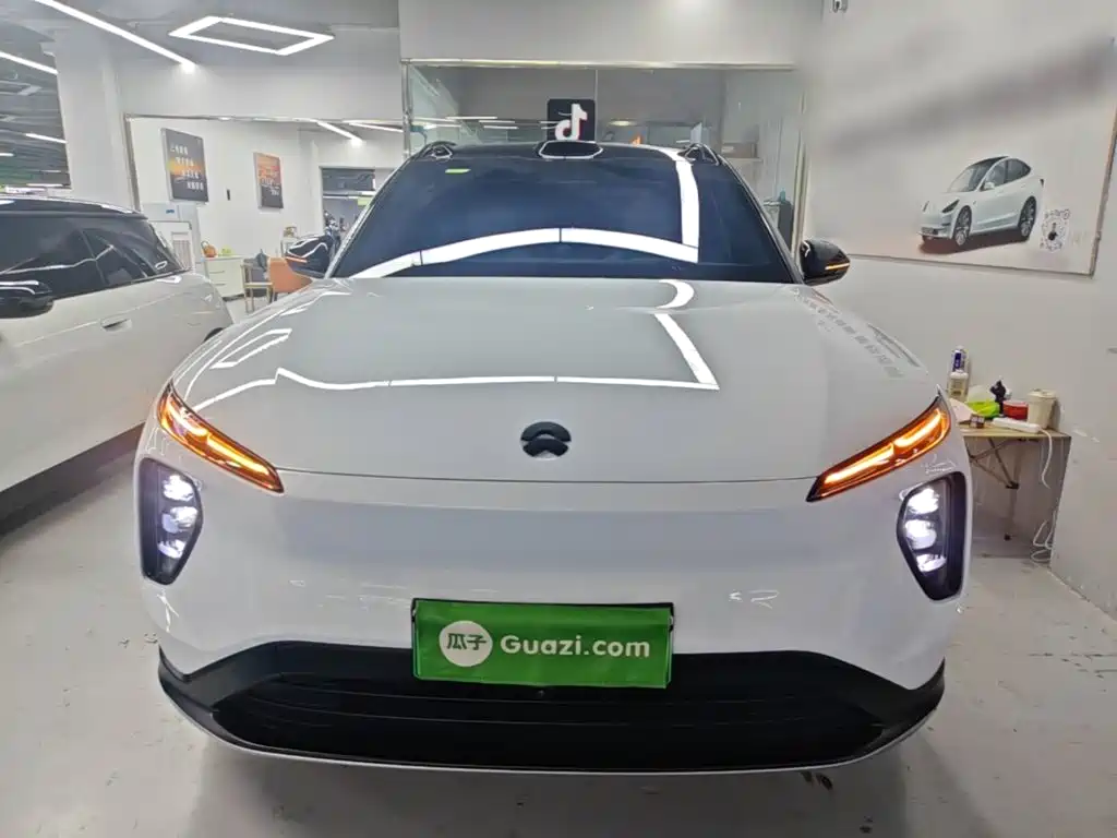 NIO ES6 2025