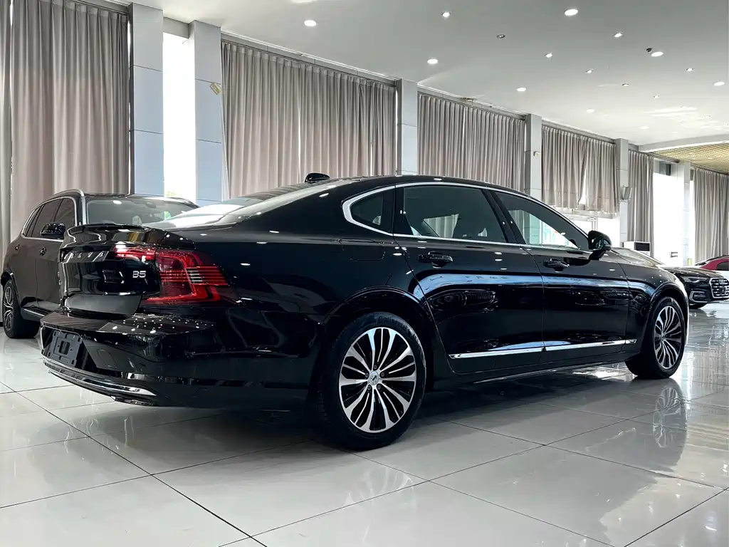 Volvo S90 2025 — фото 3
