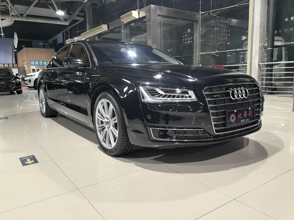 Audi A8 2015 — фото 3