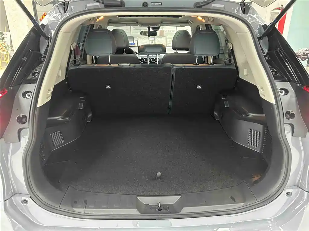 Nissan X-Trail 2025 — фото 17