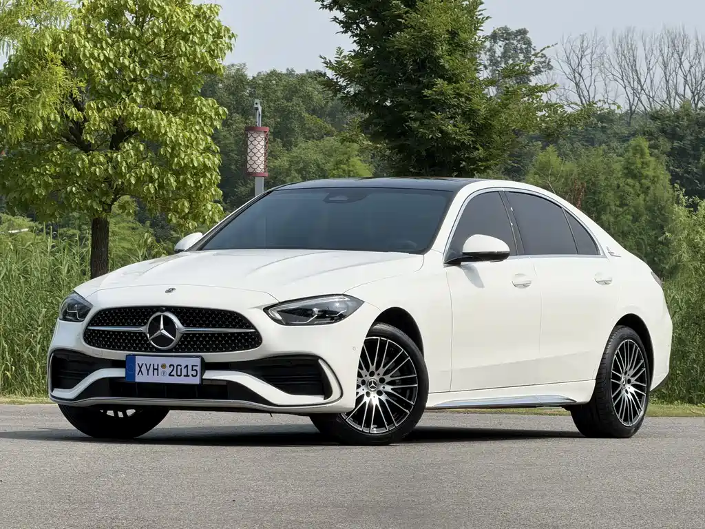 Mercedes-Benz C-Class 2024