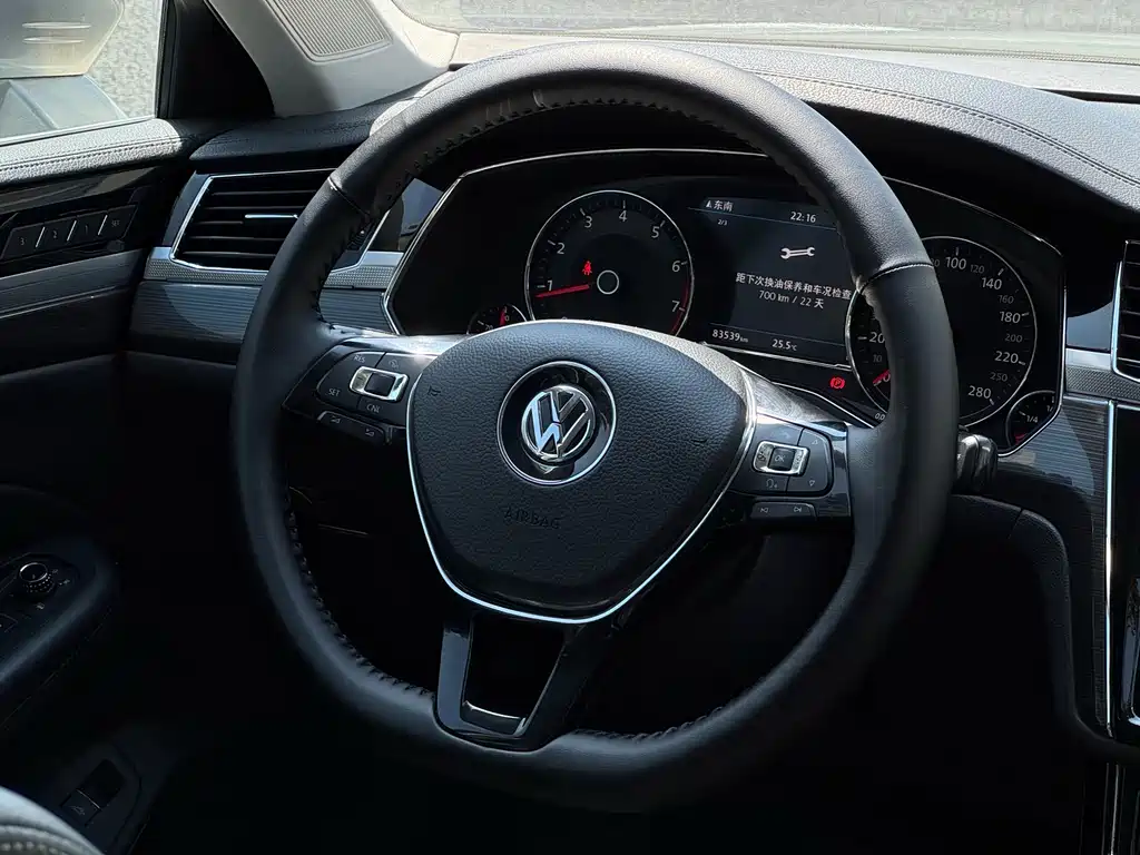 Volkswagen Phideon 2018 — фото 7