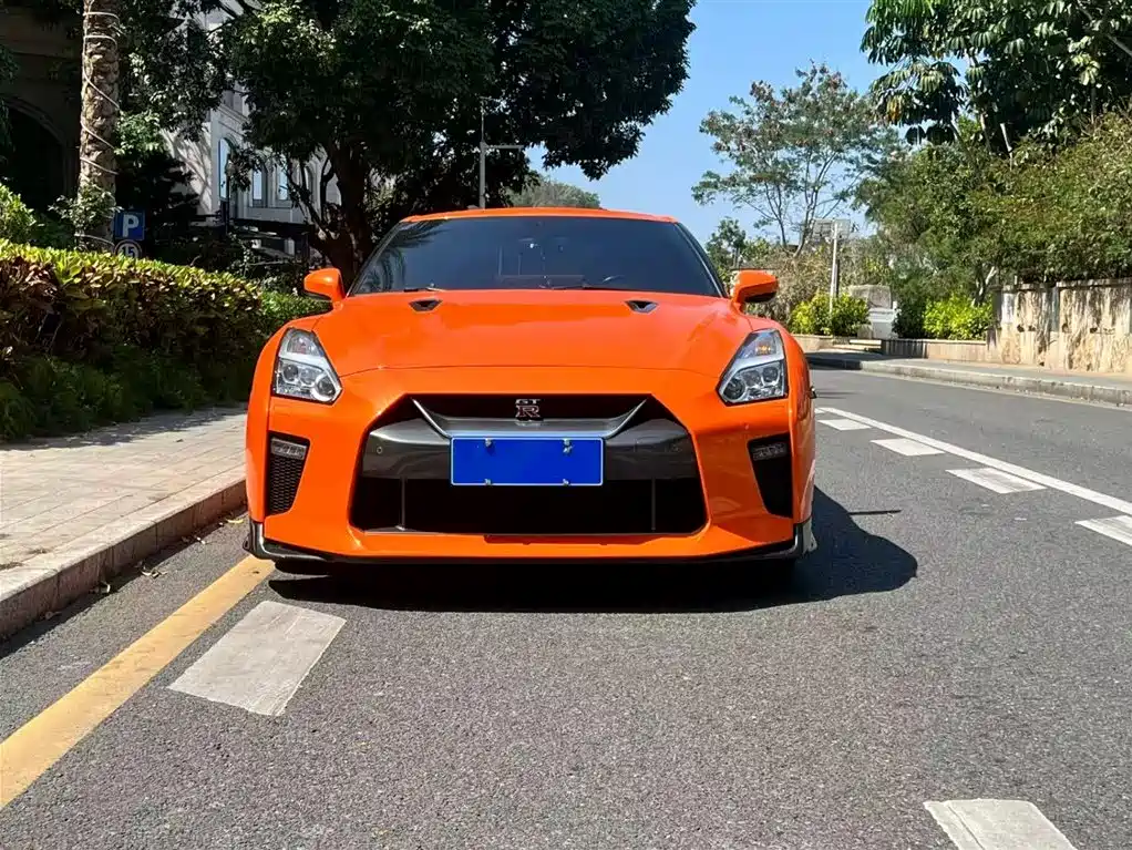 Nissan GT-R 2017 — фото 2