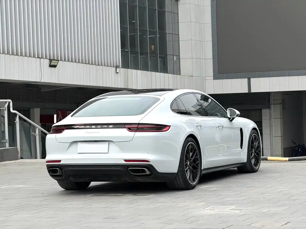 Porsche Panamera 2020 — фото 8