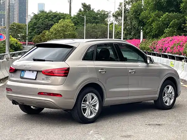 Audi Q3 2014
