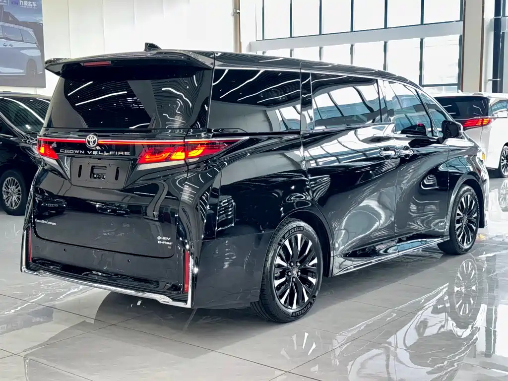 Toyota Vellfire 2025 — фото 11