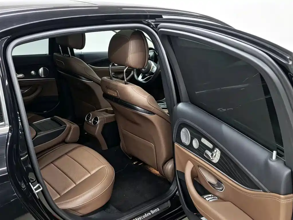 Mercedes-Benz E-Class 2020 — фото 14