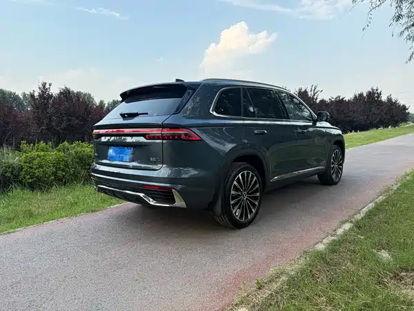 Geely Xingyue L 2025