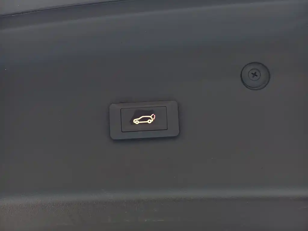 Nissan Patrol 2017 — фото 36