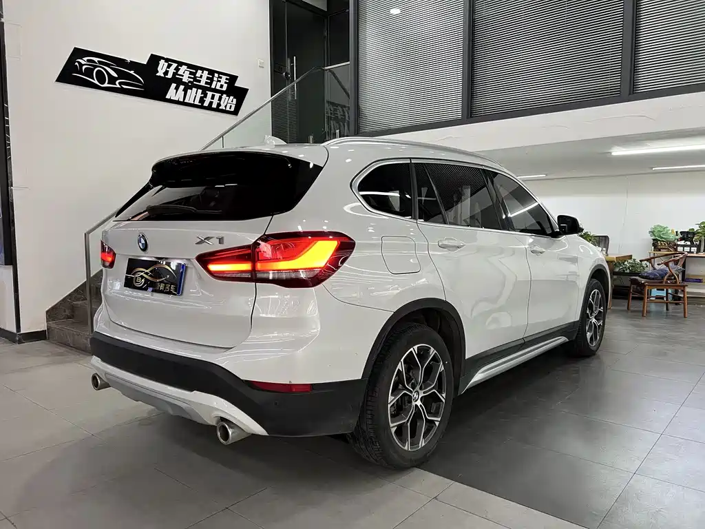 BMW X1 2020 — фото 4