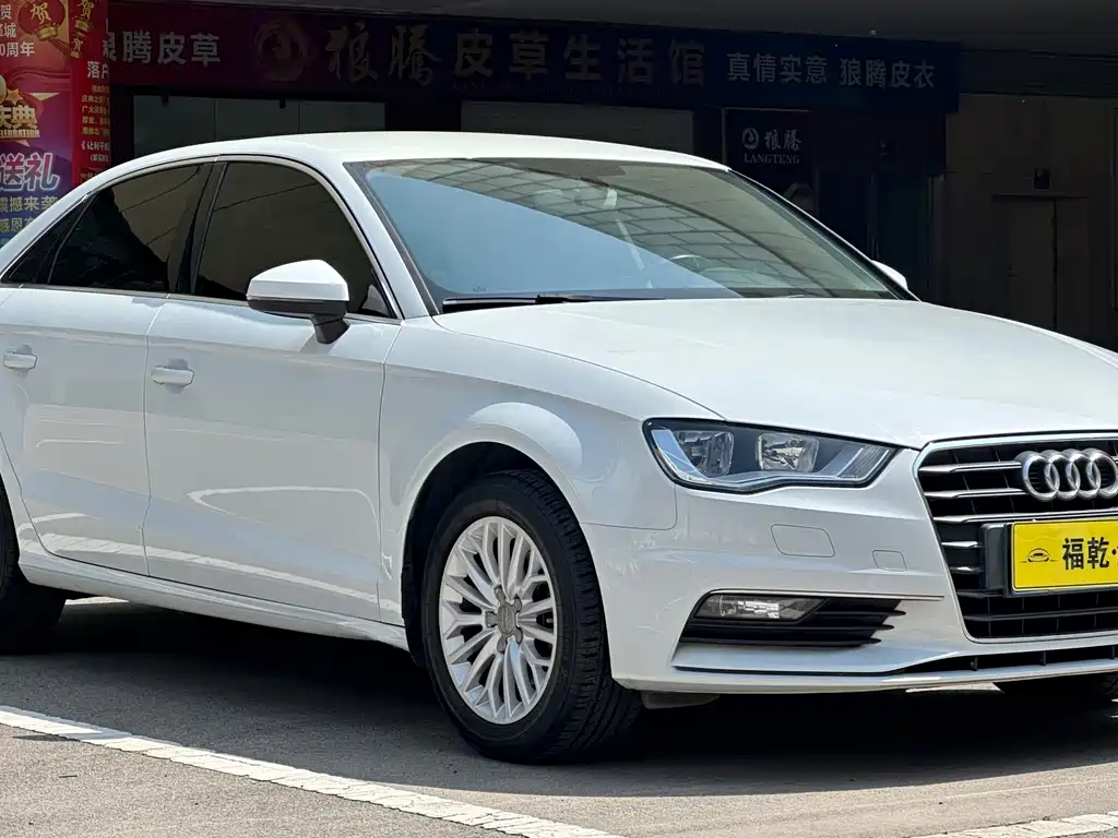 Audi A3 2017 — фото 3