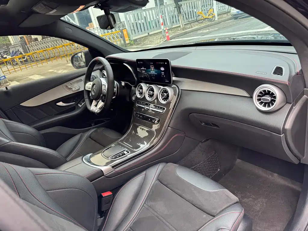 Mercedes-Benz GLC Coupe AMG 2020 — фото 15