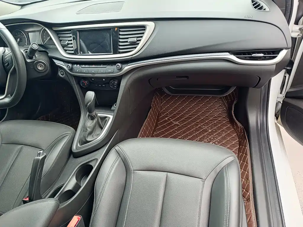 Buick Excelle 2021 — фото 13