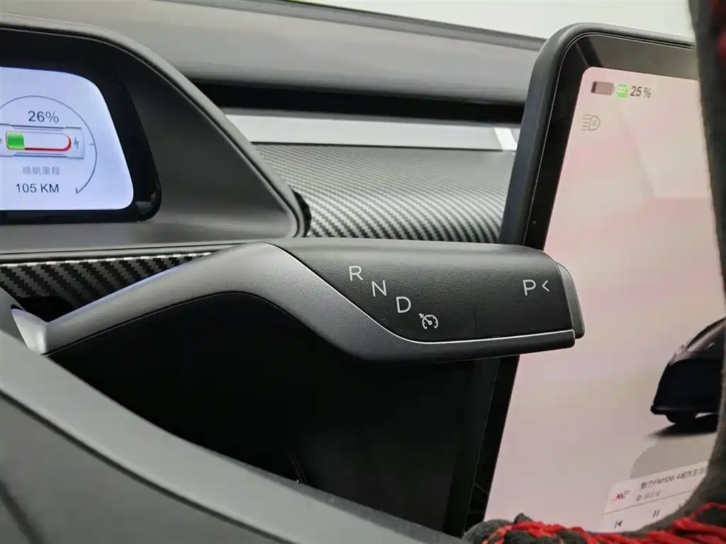 Tesla Model Y 2023 — фото 13