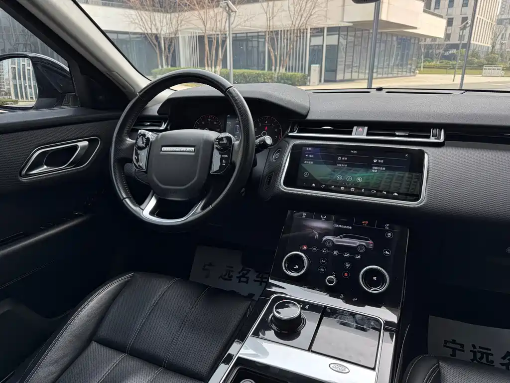 Land Rover Velar 2018 — фото 17