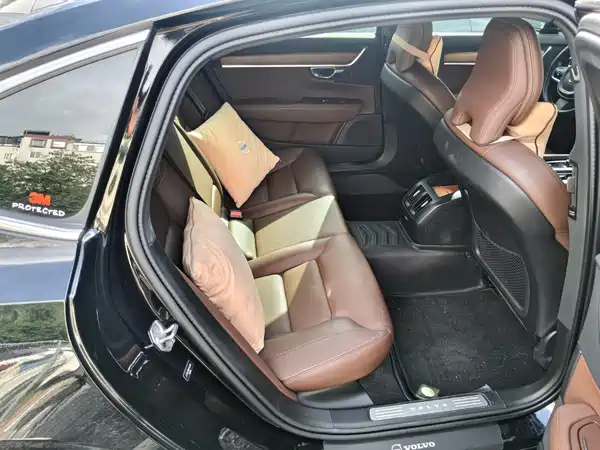 Volvo S90 2021