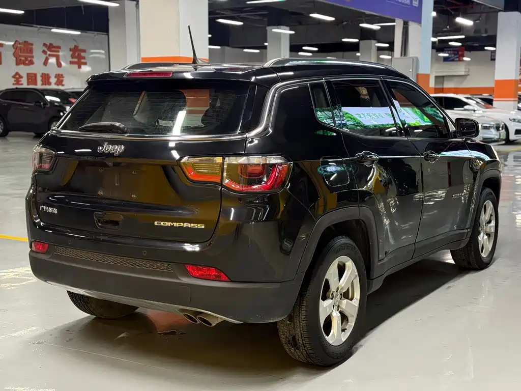 Jeep Compass 2020 — фото 7