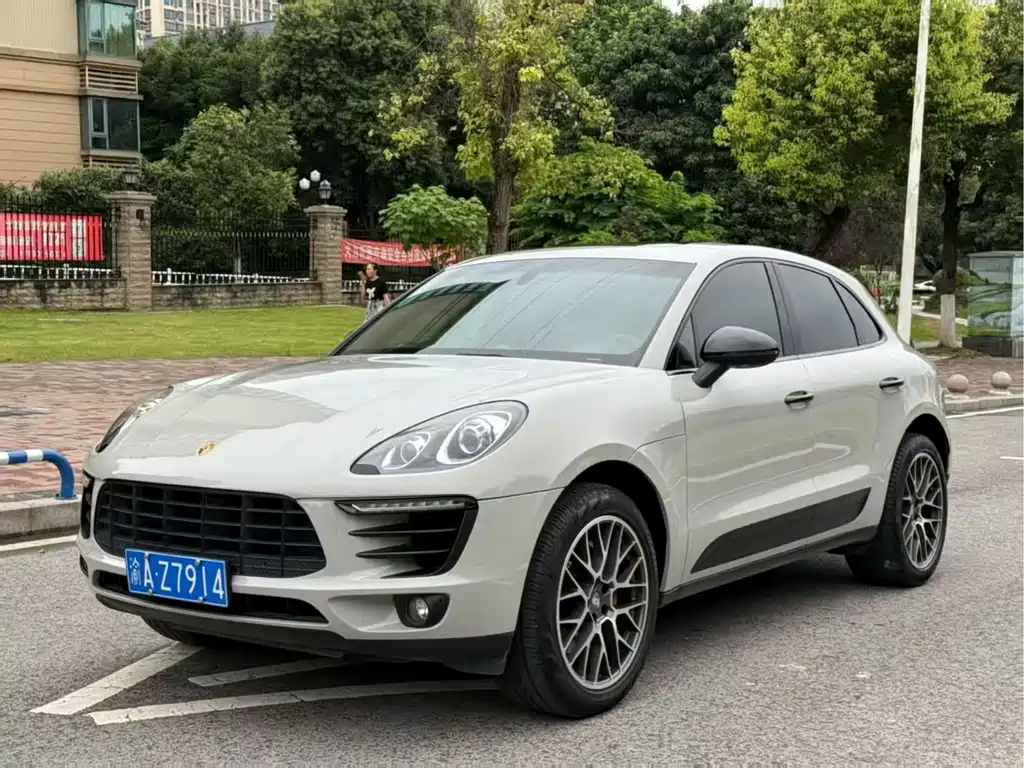 Porsche Macan 2016