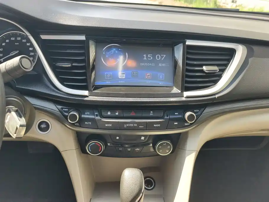 Buick Excelle 2017 — фото 13
