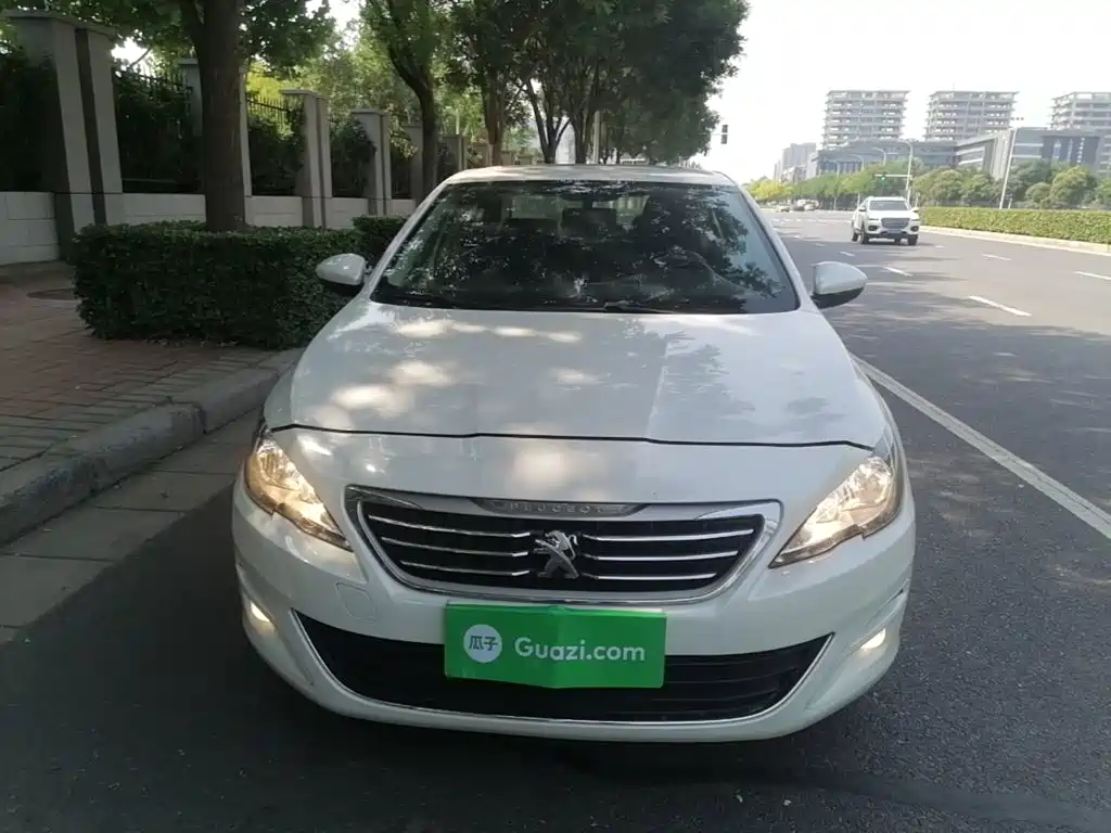 Peugeot 408 2015
