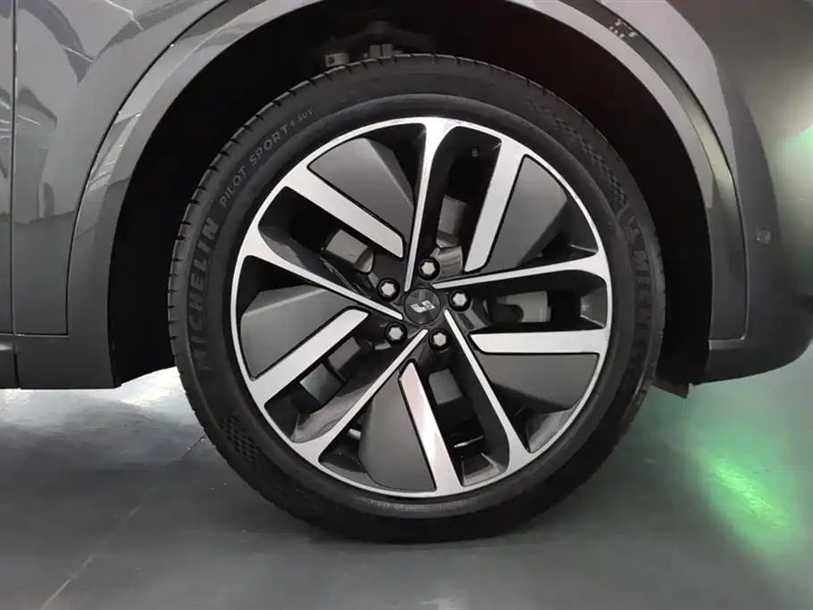 Li Auto Li L9 2023