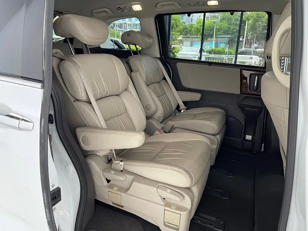 Honda Odyssey 2016 — фото 14