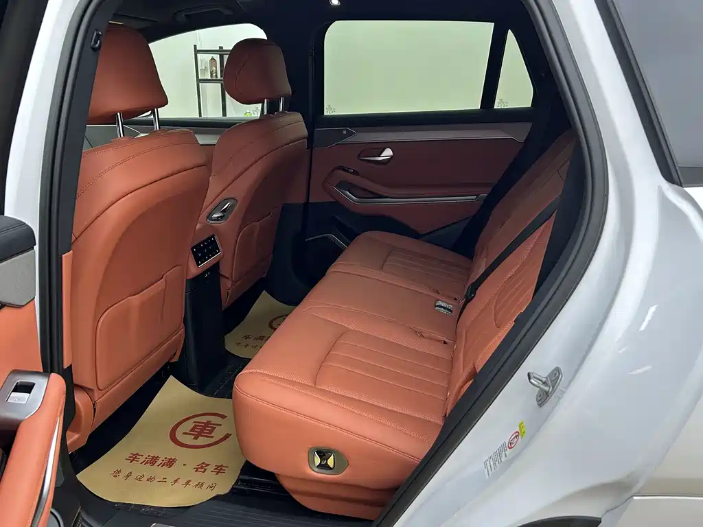 BYD Tang L 2025