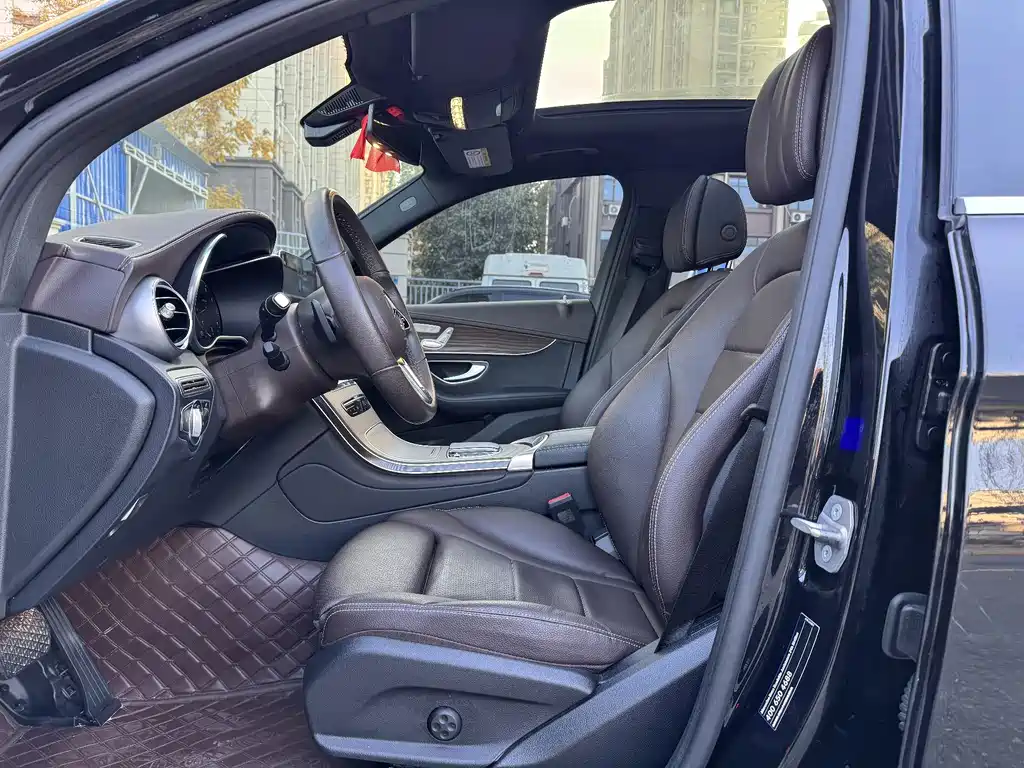 Mercedes-Benz GLC 2022
