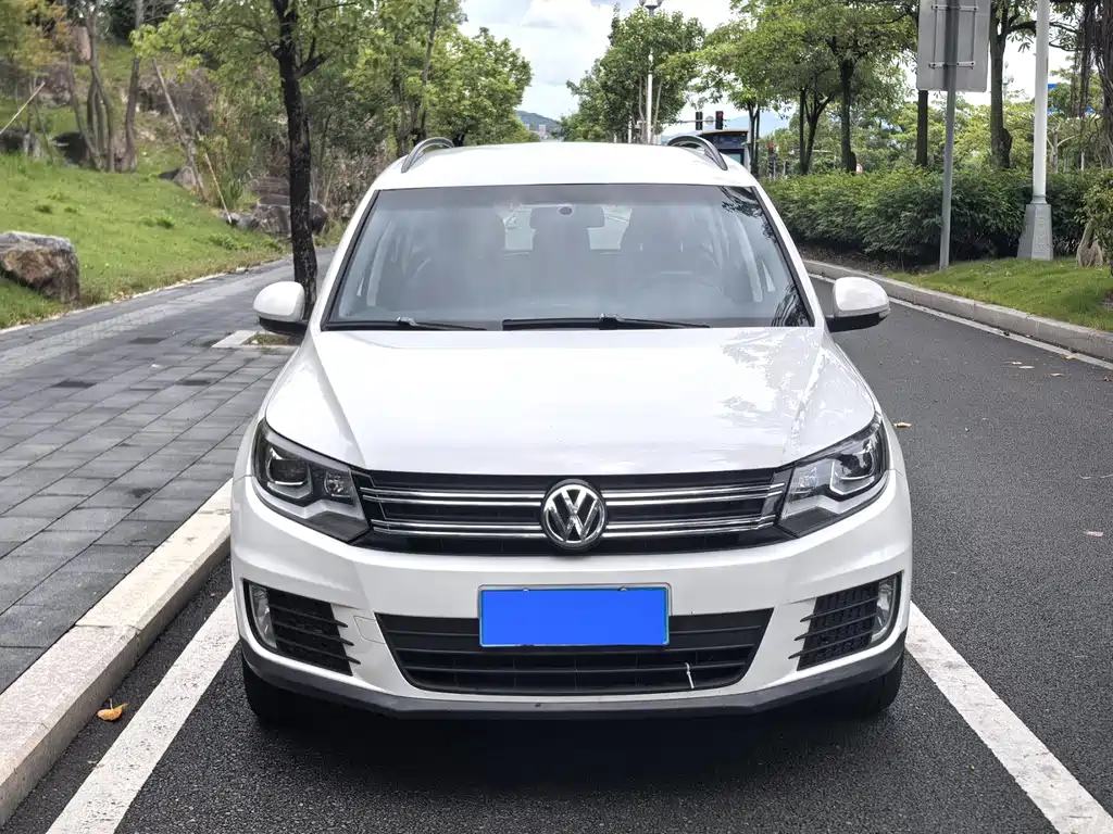 Volkswagen Tiguan 2015 — фото 2