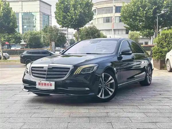 Mercedes-Benz S-Class 2020