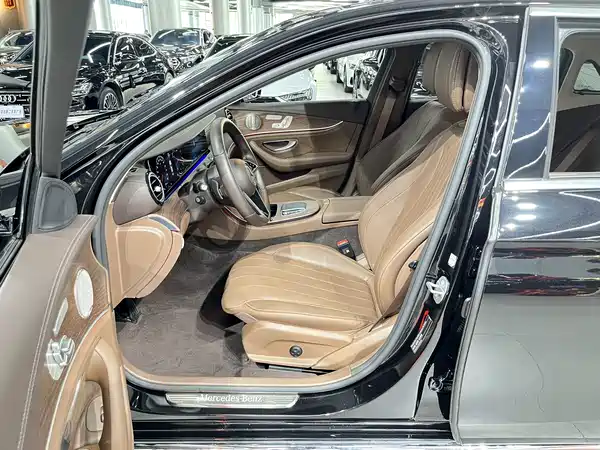Mercedes-Benz E-Class 2023