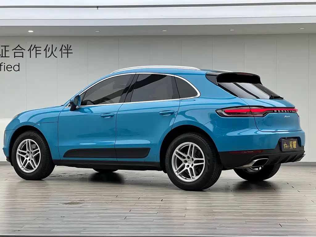 Porsche Macan 2019 — фото 21