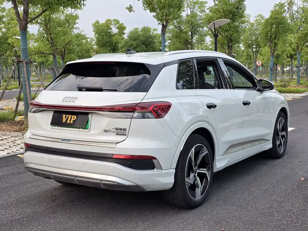 Audi Q4 e-tron 2023